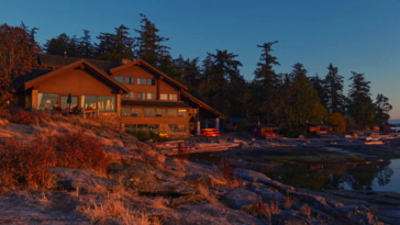 Yellow Point Lodge. Credit: Tulpaloose 2022